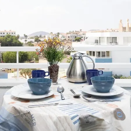 Cosy Studio With Balcony At Golf Del Sur, Tenerife Апартаменты Сан Мигель