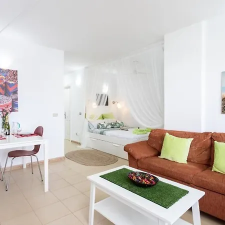 Cosy Studio With Balcony At Golf Del Sur, Tenerife Сан Мигель
